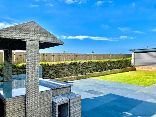 Shackled-Am-Not Villa Camelford Bagian luar foto